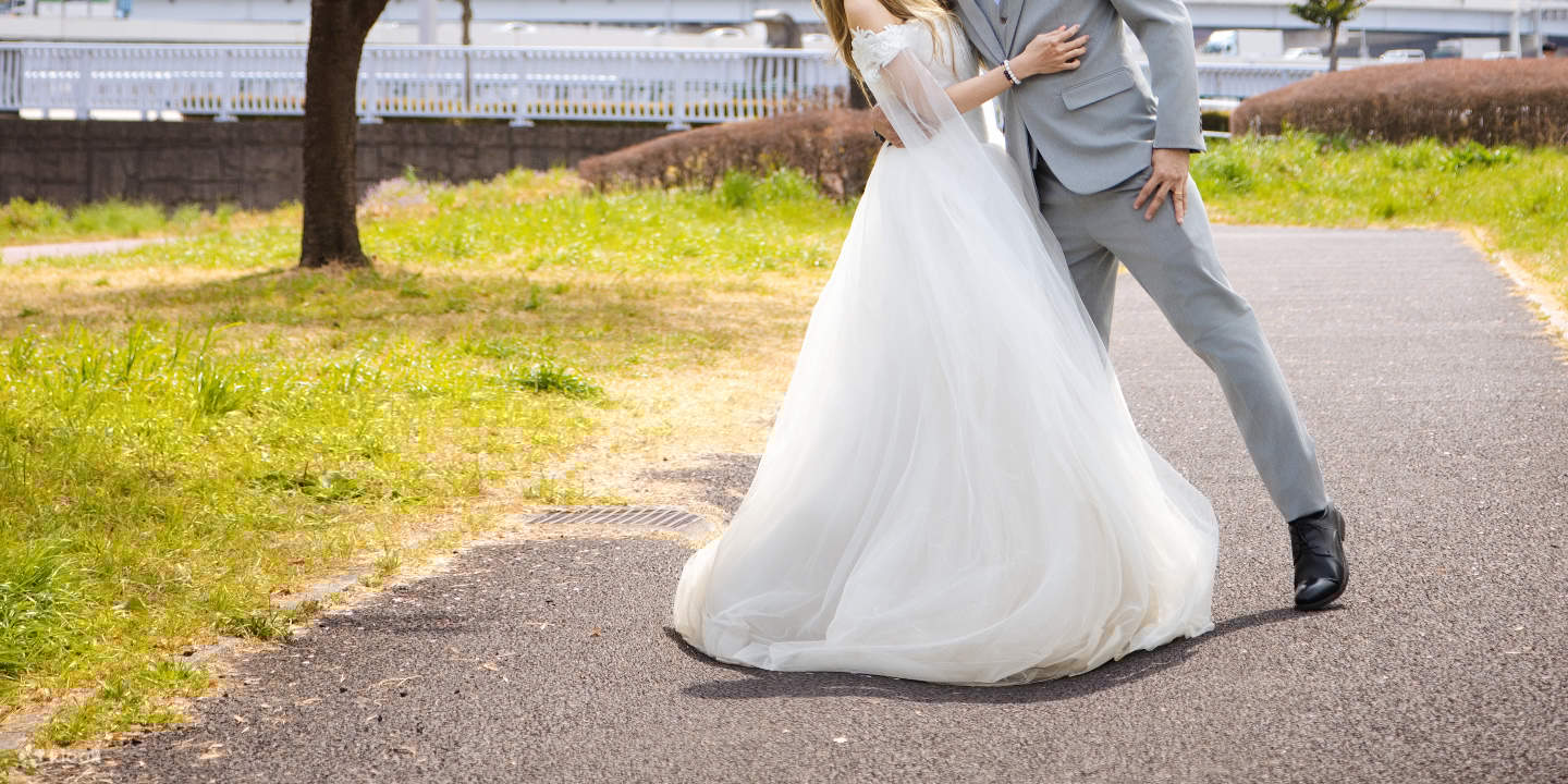 Tokyo: Wedding Photo Tour dengan 3 Lokasi & Pro Styling